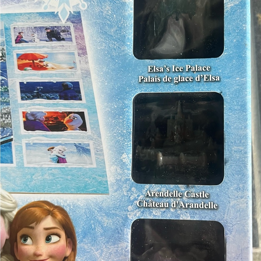 Disney Frozen 4D Puzzle with Elsa and Anna. Brand new sealed.